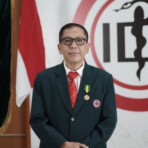 DR. Dr. Slamet Budiarto, SH, MH.Kes